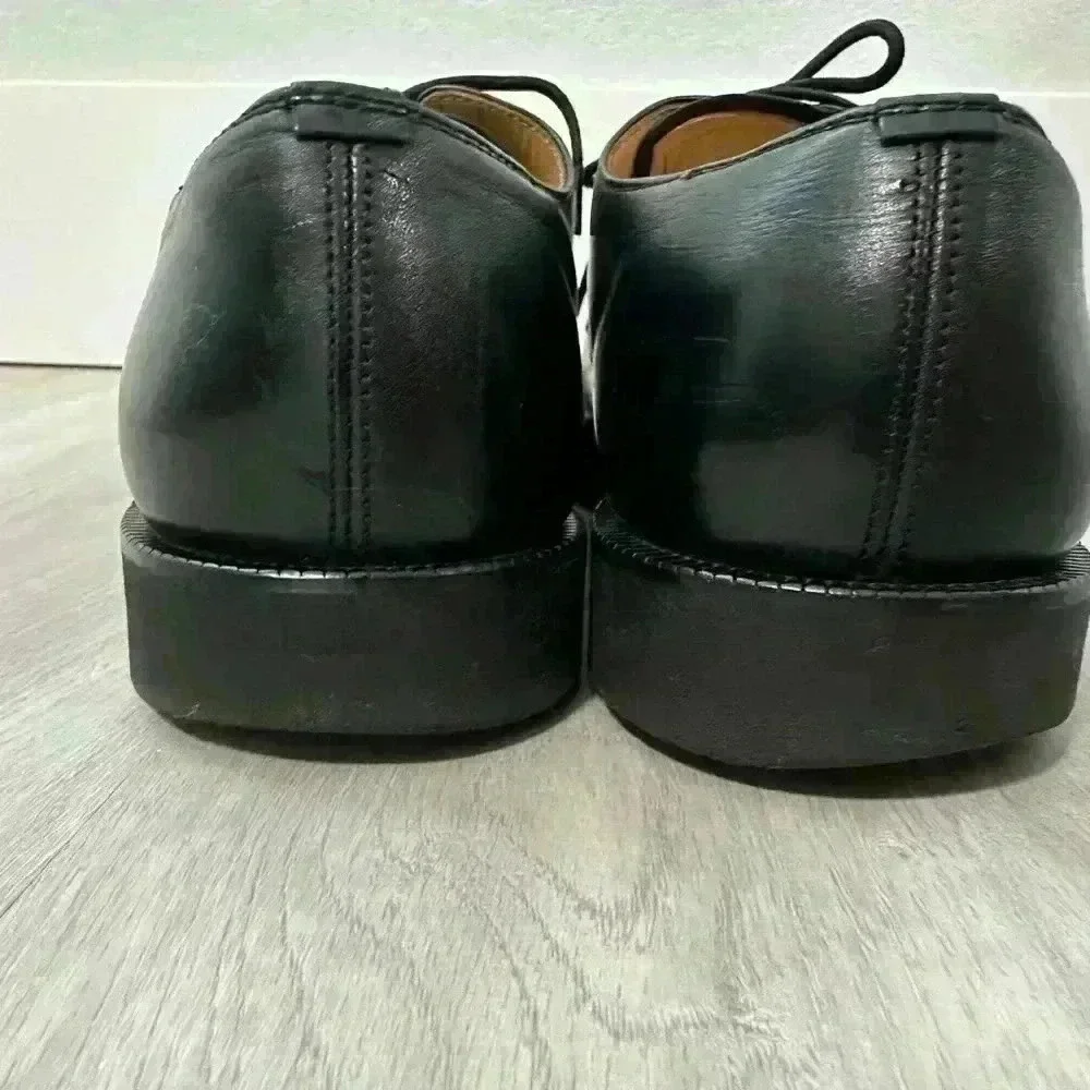 Vintage Burberry Oxford dress shoes for men size 6.5